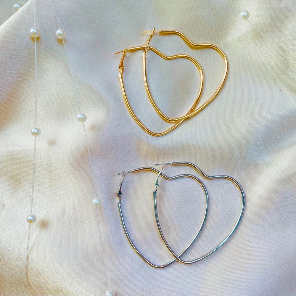 ❤️‍🔥𝕤𝕒𝕝𝕖❤️‍🔥heart hoop earrings - Picture 2 of 6